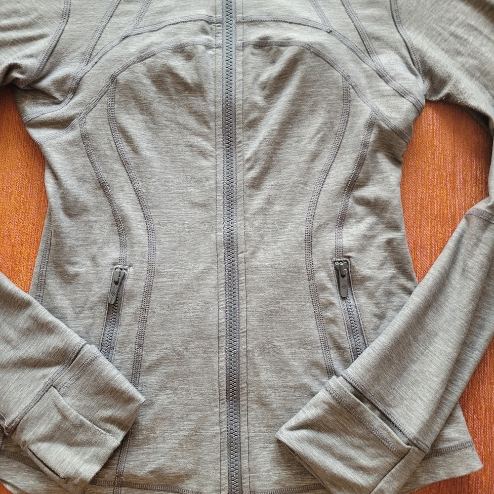 LULULEMON Define Gray Jacket - Picture 11 of 14